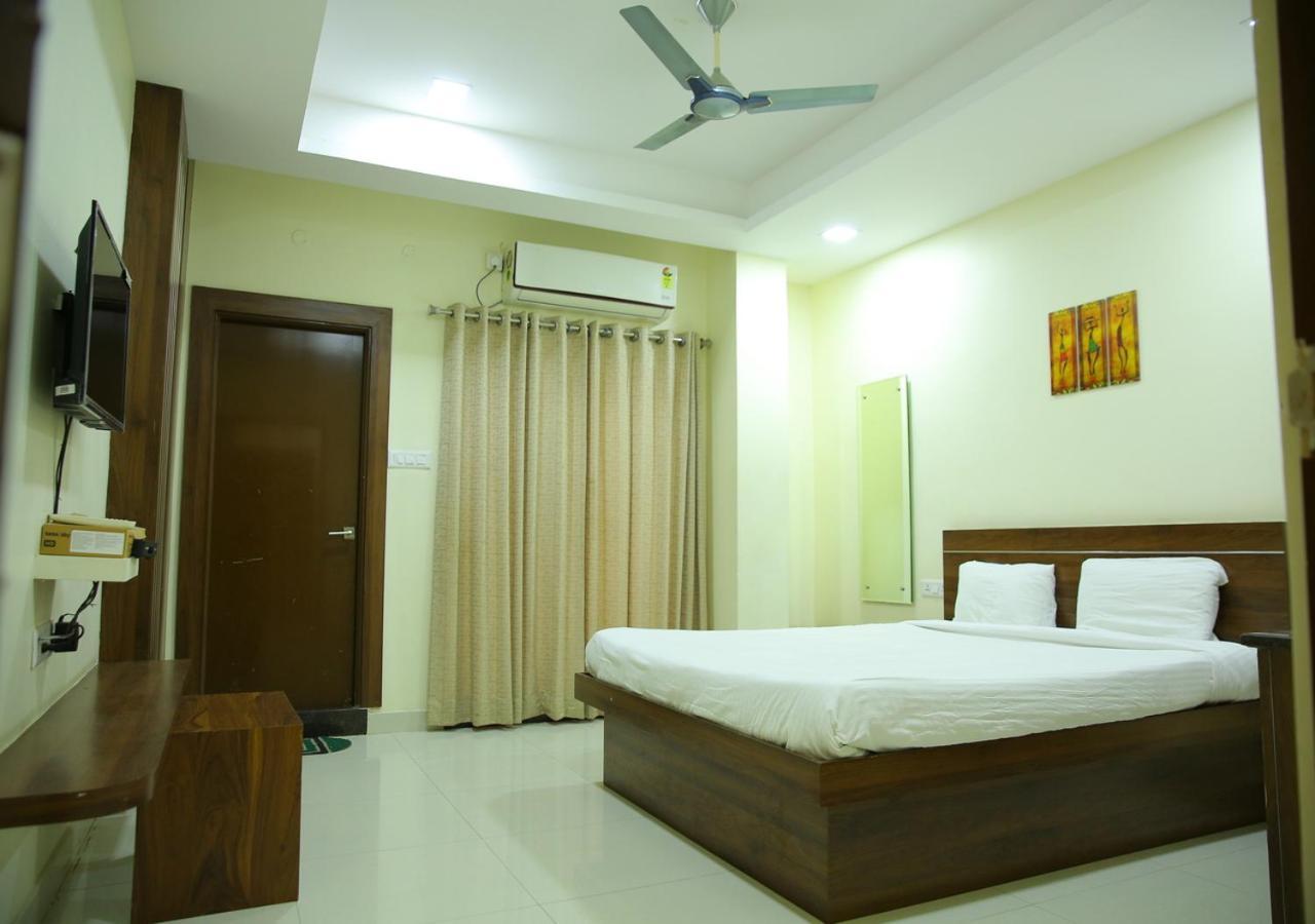 Hotel Maruthi Inn Nirmal  Εξωτερικό φωτογραφία