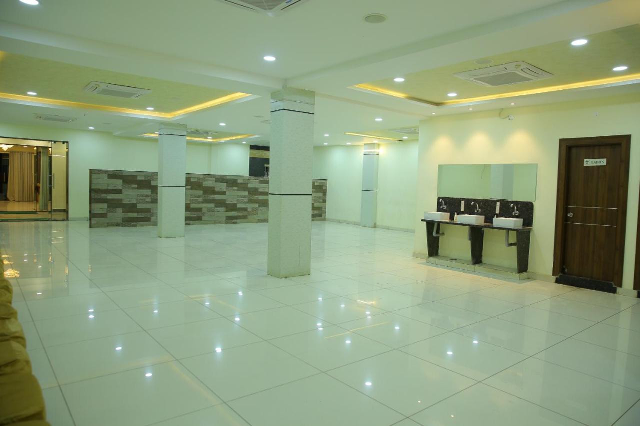 Hotel Maruthi Inn Nirmal  Εξωτερικό φωτογραφία