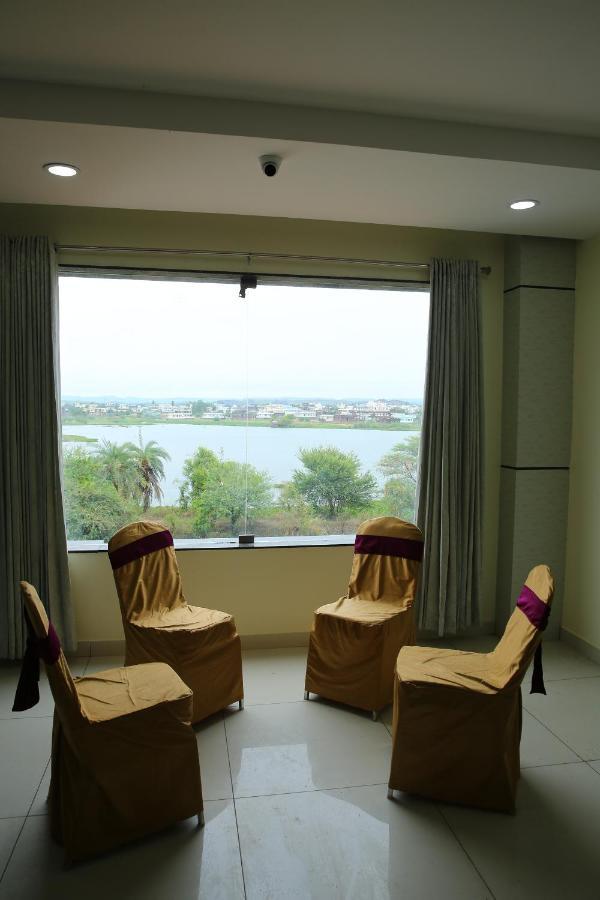 Hotel Maruthi Inn Nirmal  Εξωτερικό φωτογραφία