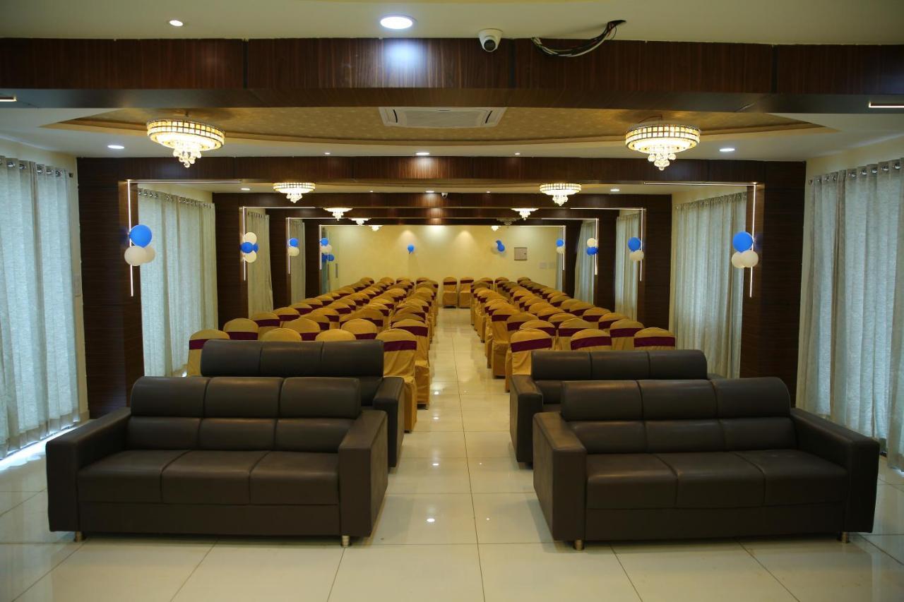 Hotel Maruthi Inn Nirmal  Εξωτερικό φωτογραφία